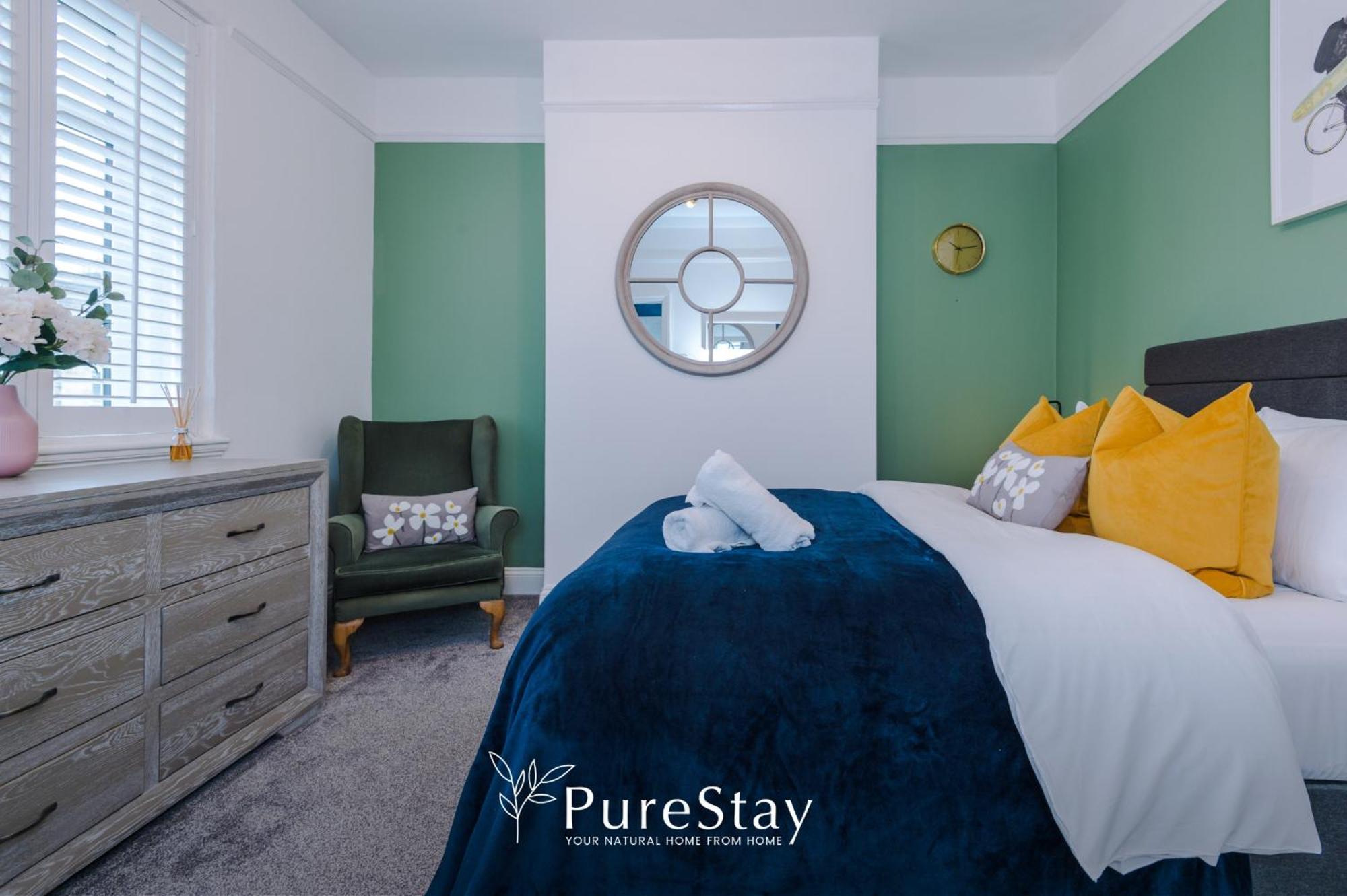 Incredible - Five Bedroom - 7 Actual Beds - 6 Bathroom House By Purestay - Central Bath With Parking ภายนอก รูปภาพ